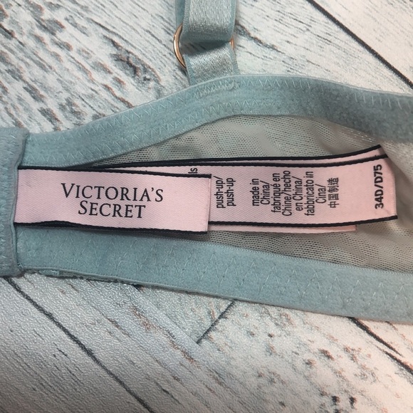 Victoria’s Secret Blue Lace Underwire Bra 34D - Picture 3 of 6